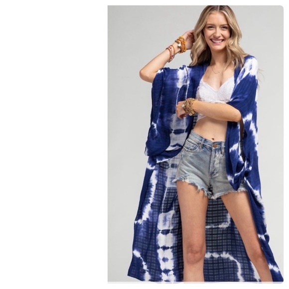 $25 auction start 140 ❤️Pretty tie dye airy kimono - Picture 2 of 7